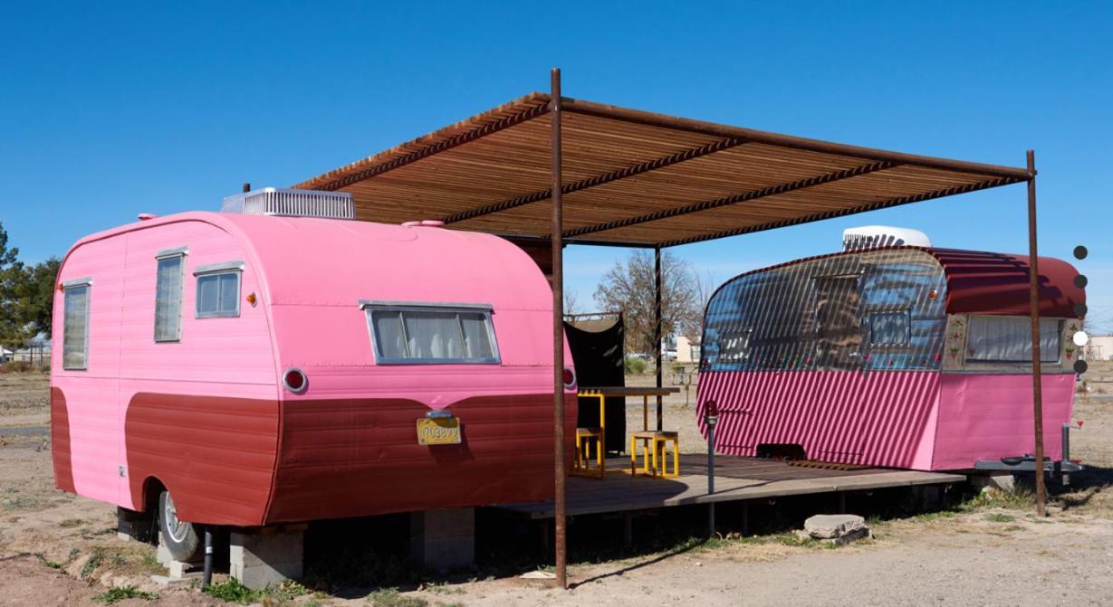 Вилла El Cosmico Марфа Экстерьер фото